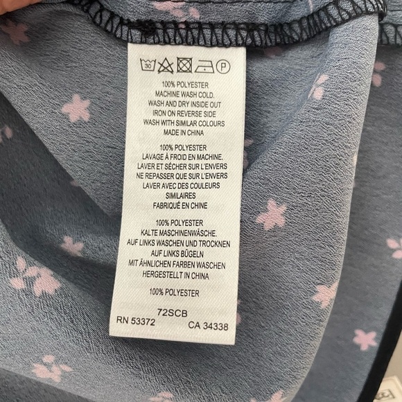 New French Connection 3/4 length sleeves size XS black with pink flowers - Picture 7 of 8